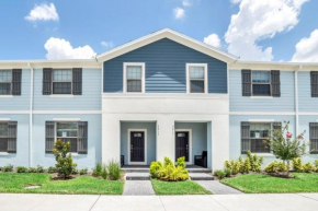 Amazingly Decorated 5 Bedroom 5 Bathroom 2413 townhouse